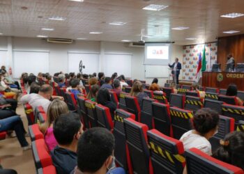 Comissão da OAB capacita mais de dois mil novos advogados