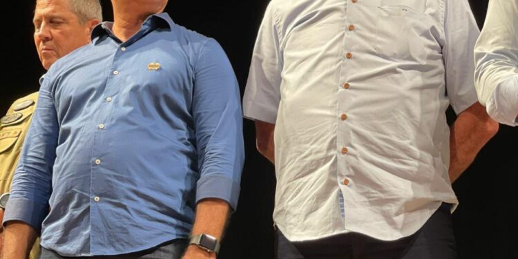 Menezes vai participar da oficialização da candidatura de Bolsonaro no RJ