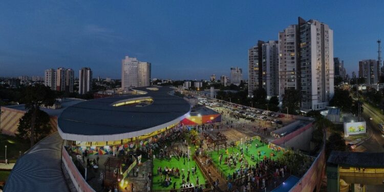 Tracajazz, vencedor do Concurso Jovem Instrumentista se apresenta no Manauara