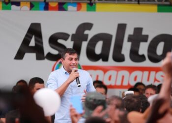 Por abuso de poder político em favor de governador, Justiça determina remoção de propaganda da Prefeitura