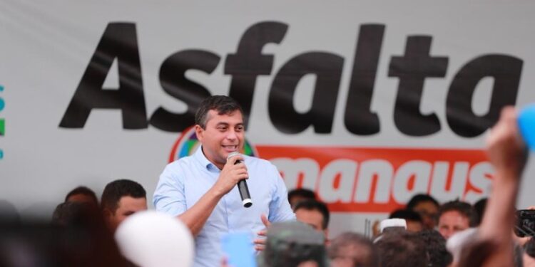 Por abuso de poder político em favor de governador, Justiça determina remoção de propaganda da Prefeitura