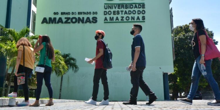 UEA abre inscrições para Vestibular e SIS hoje (22)