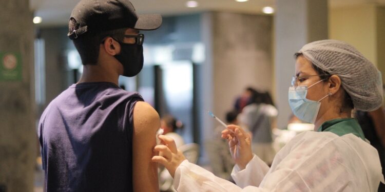 Vacina contra a Covid-19 estará disponível em 88 locais nesta semana