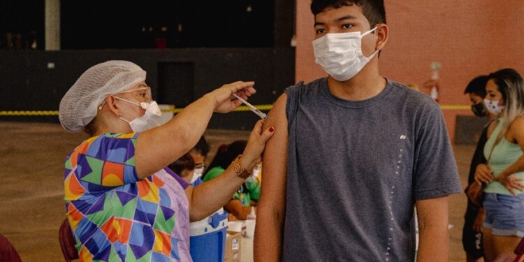 Vacina contra a Covid-19 será ofertada em 88 unidades de saúde nesta semana