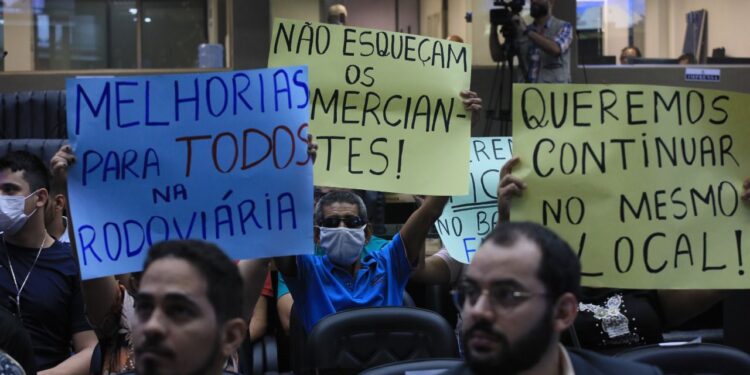 Deputado debate precariedade de infraestrutura do terminal rodoviário de Manaus, em audiência pública