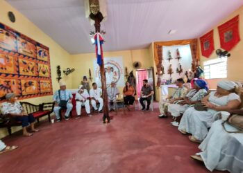 Aratrama apresenta a candidatos pleito dos povos tradicionais de terreiro