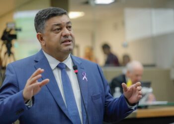 Deputado denuncia contrato de R$ 160 milhões para prestação de serviço que o Governo já faz
