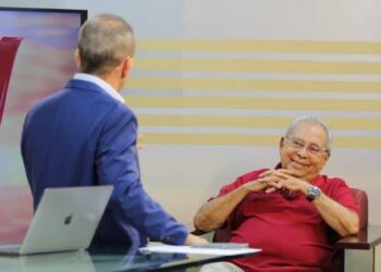 Governador do AM perde no TRE no TRE e não consegue censurar Amazonino por lhe chamar de ‘novo idiota’ e ‘cabeça oca’