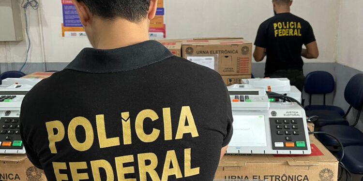 Polícia Federal realiza conferência das urnas no Amazonas