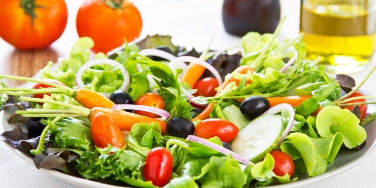 Bons hábitos alimentares podem adiar o aparecimento do Alzheimer