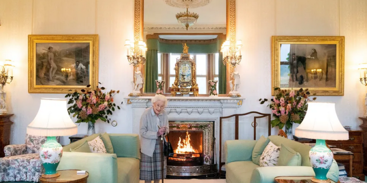 Rainha Elizabeth II morre aos 96 anos