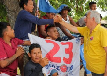 Em Barreirinha, lideranças indígenas abraçam campanha de Amazonino Mendes