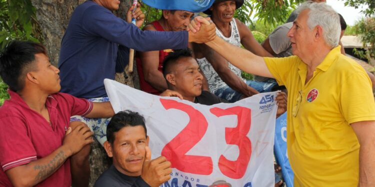 Em Barreirinha, lideranças indígenas abraçam campanha de Amazonino Mendes