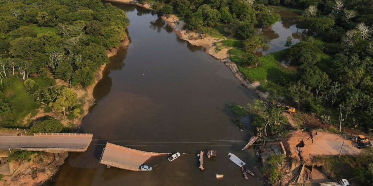 Governador decreta Situação de Emergência em três cidades após quedas de pontes