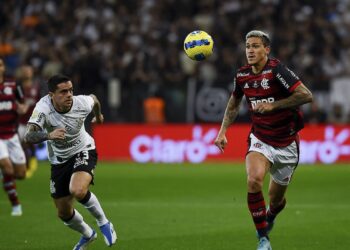 Flamengo e Corinthians buscam tetra da Copa do Brasil no Maracanã