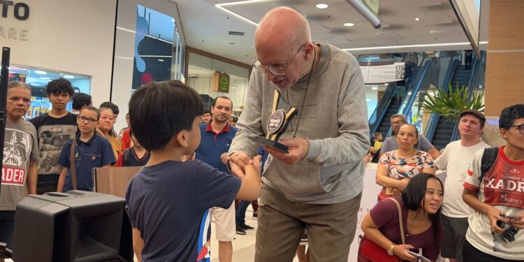 Grande Mestre do xadrez, “Mequinho”, visita Amazônia pela 1ª vez durante evento internacional da modalidade