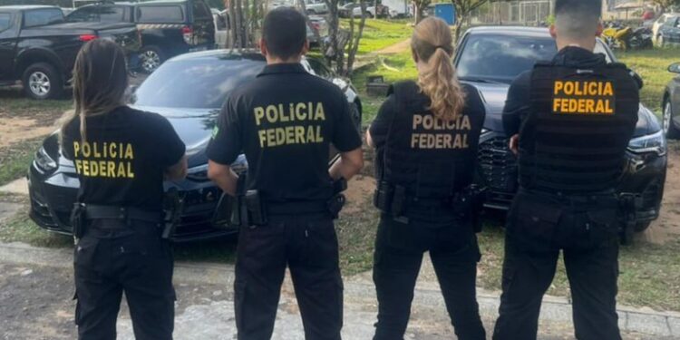 PF realiza 2ª fase da Operação Fair Play e apreende carros de luxo em Manaus
