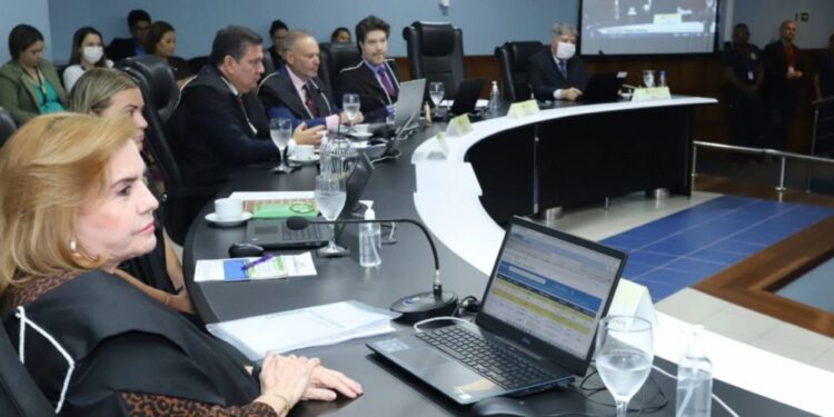 TCE multa ex-presidente da Câmara de Manacapuru em R$ 23 mil