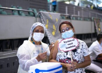 População poderá buscar 83 pontos de vacinação contra a Covid-19