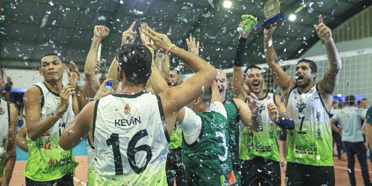 Manaus Vôlei bate o Nacional/Brasileiro e conquista a Superliga C