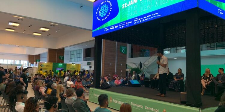 Stand da Nilton Lins é destaque na Feira do Polo Digital de Manaus