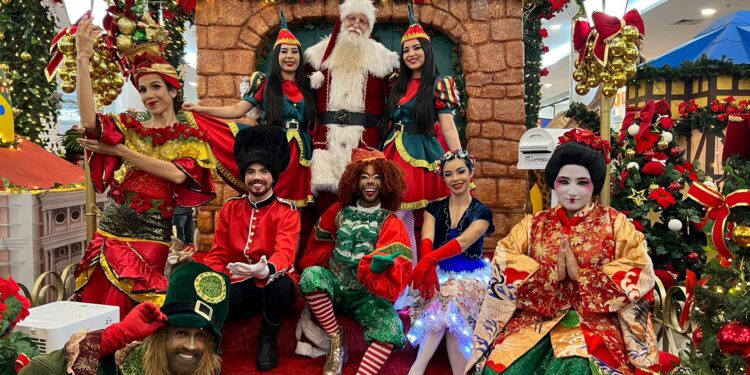 Com direito à caravana, Papai Noel chega ao Sumaúma e inaugura a decoração inédita “Um Mundo de Natal”