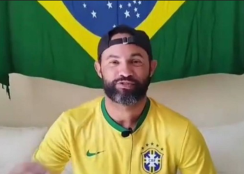 Condenado por assassinato, goleiro Bruno se diz em luto por derrota de Bolsonaro