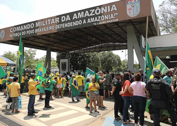 MP-AM realiza inspeção em acampamento de manifestação em frente ao CMA