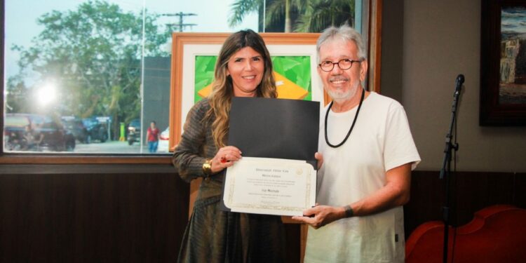 Artista plástico Rui Machado recebe homenagem por seus 40 anos de carreira
