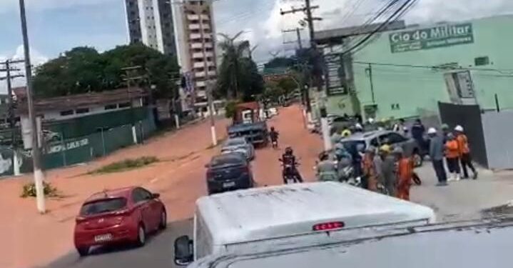 Tubulação se rompe e bairros de Manaus ficam sem água