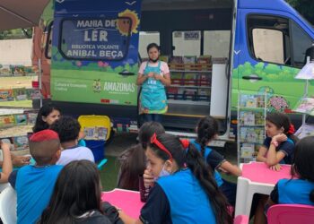 Mania de Ler: biblioteca volante estará no Largo de São Sebastião aos domingos