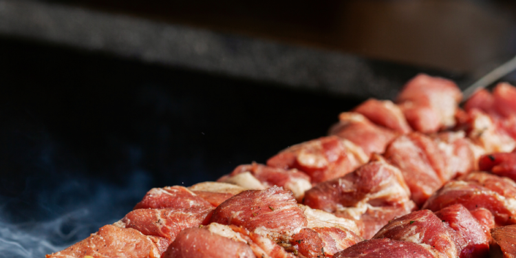 Churras Ok – Rota do Espetinho estreia com promo de 10 churrascos por R$ 25