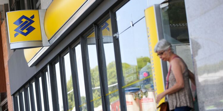 Banco do Brasil abre concurso público para 6 mil vagas