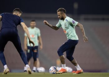 Com Neymar, Brasil enfrenta a Coreia do Sul pelas oitavas de final; saiba onde assistir