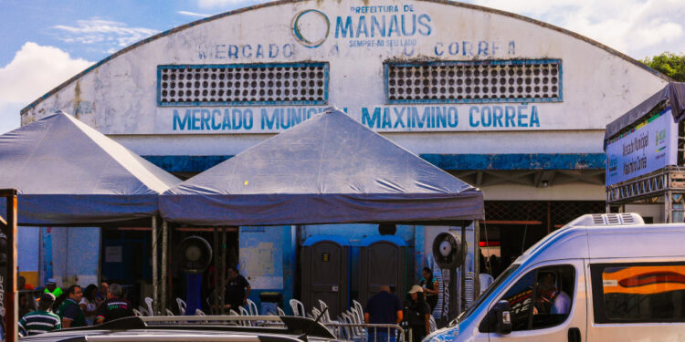 Com recursos do Governo, David assina ordem de serviço do Mercado Maximino Corrêa