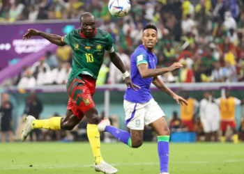 Brasil perde para Camarões, mas garante primeiro lugar do Grupo G
