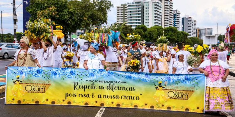 Balaio da Oxum pede respeito na praia da Ponta Negra