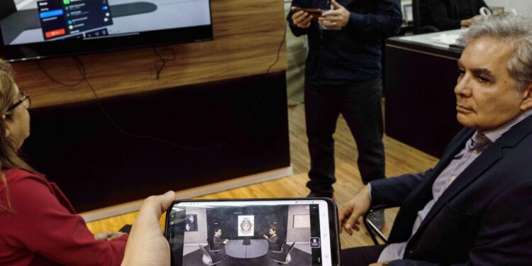 Tribunal acompanha simulação de audiência judicial em ambiente do metaverso