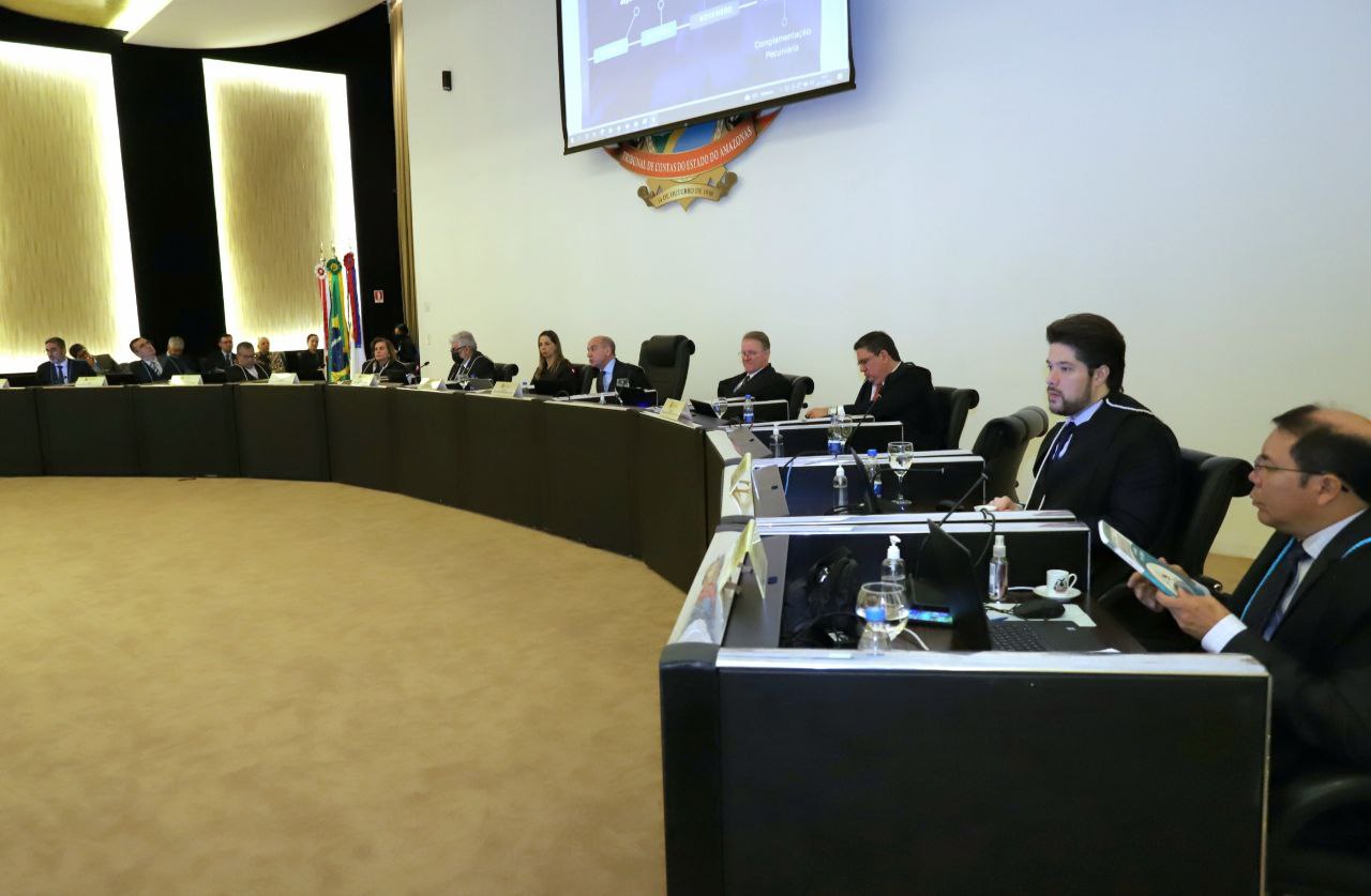 Tribunal recomenda aprova&ccedil;&atilde;o com ressalvas das contas de David Almeida -  Amazonas Hoje