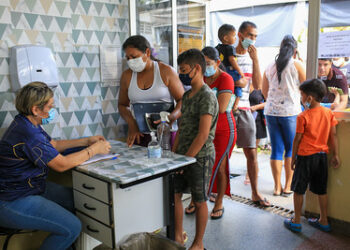 Prefeitura disponibiliza vacina em 10 unidades de saúde e seis pontos alternativos