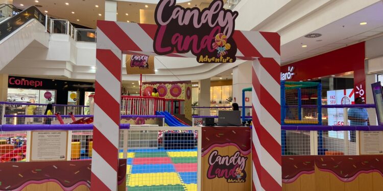 Atração “Parque Infantil Terra dos Doces” é opção de diversão para as crianças nas férias