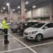 Em shopping, IMMU autua veículos estacionados irregularmente em vaga especial