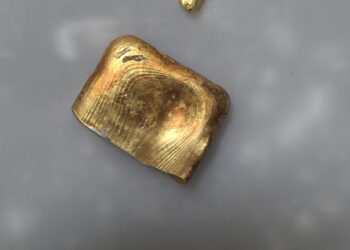 Polícia Federal prende homem com 125 gramas de ouro no aeroporto de Tefé