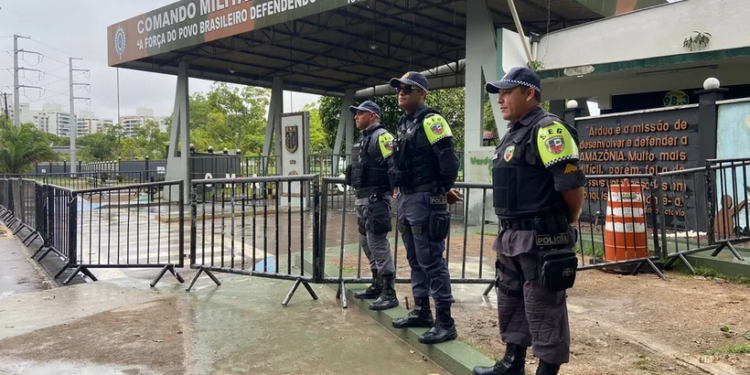 Acampamento bolsonarista na frente do CMA chega ao fim em Manaus