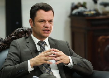 Anderson Torres é preso pela Polícia Federal após chegar a Brasília