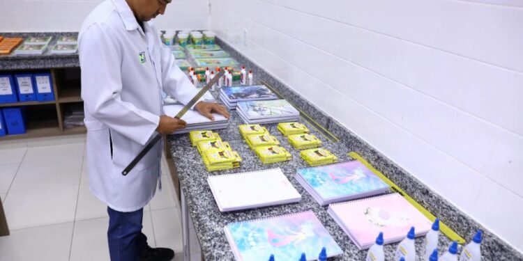 Mais de 16 mil artigos escolares são fiscalizados pelo Ipem