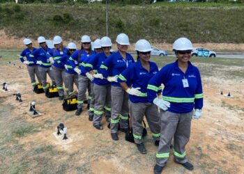Primeira equipe de agentes de saneamento formada 100% por mulheres inicia trabalho na Águas de Manaus