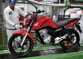 Honda chega a oito milhões de motos flex produzidas no Brasil