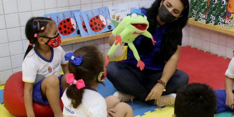 Prefeitura suspende sorteio de vagas de creches em Manaus