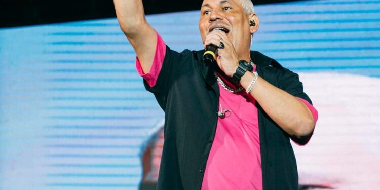 ‘Bloco Abraça e Beija’ promete amor e diversão no Pier 300 neste domingo (30/1)
